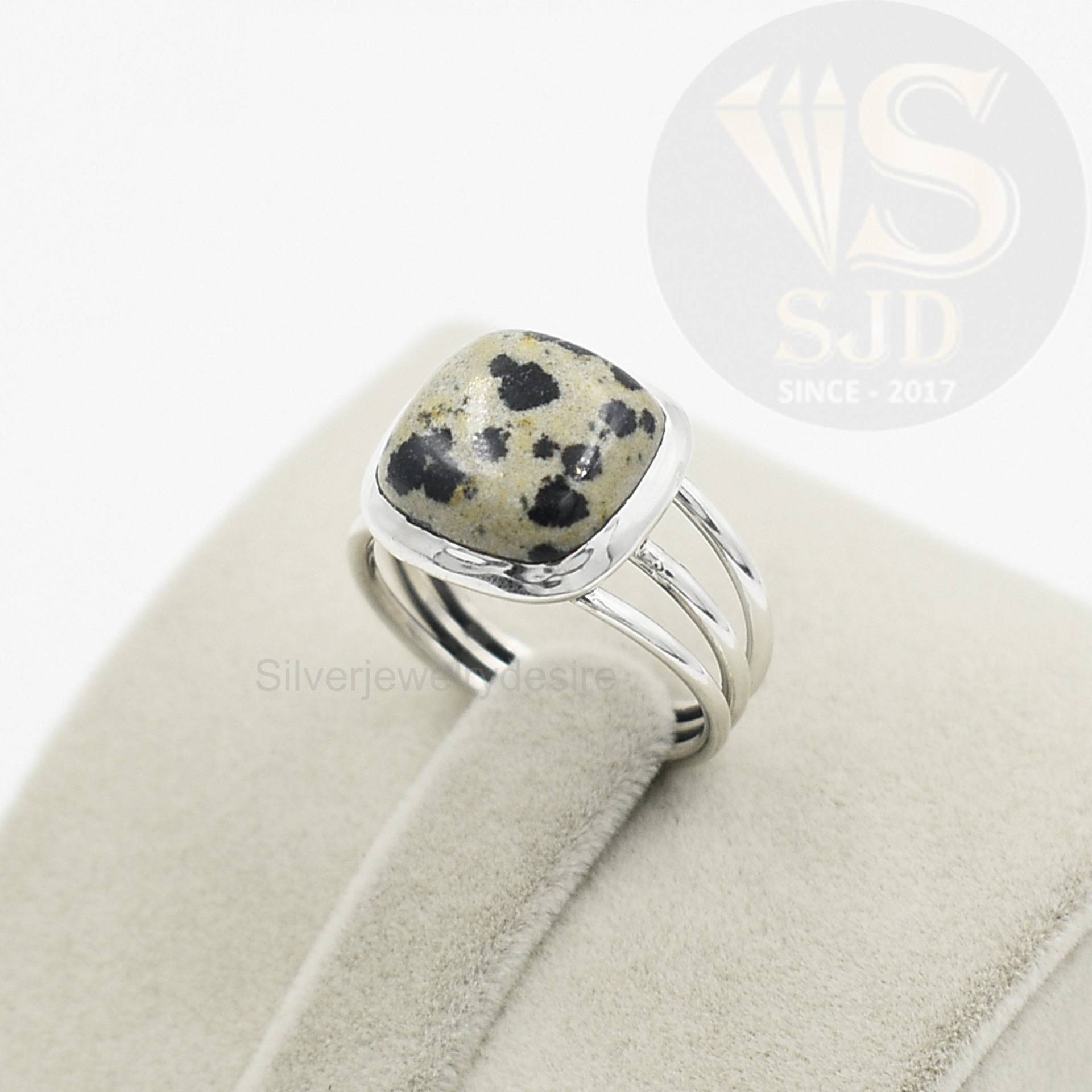 Dalmatiner-Jaspis-Edelstein-Ring, 925 Sterling Silber, 12 Mm Kissen-Edelstein-Ring, Trilple-Band-Ring, Boho-Ring, Silberring, Damenring von silverjewelrydesire