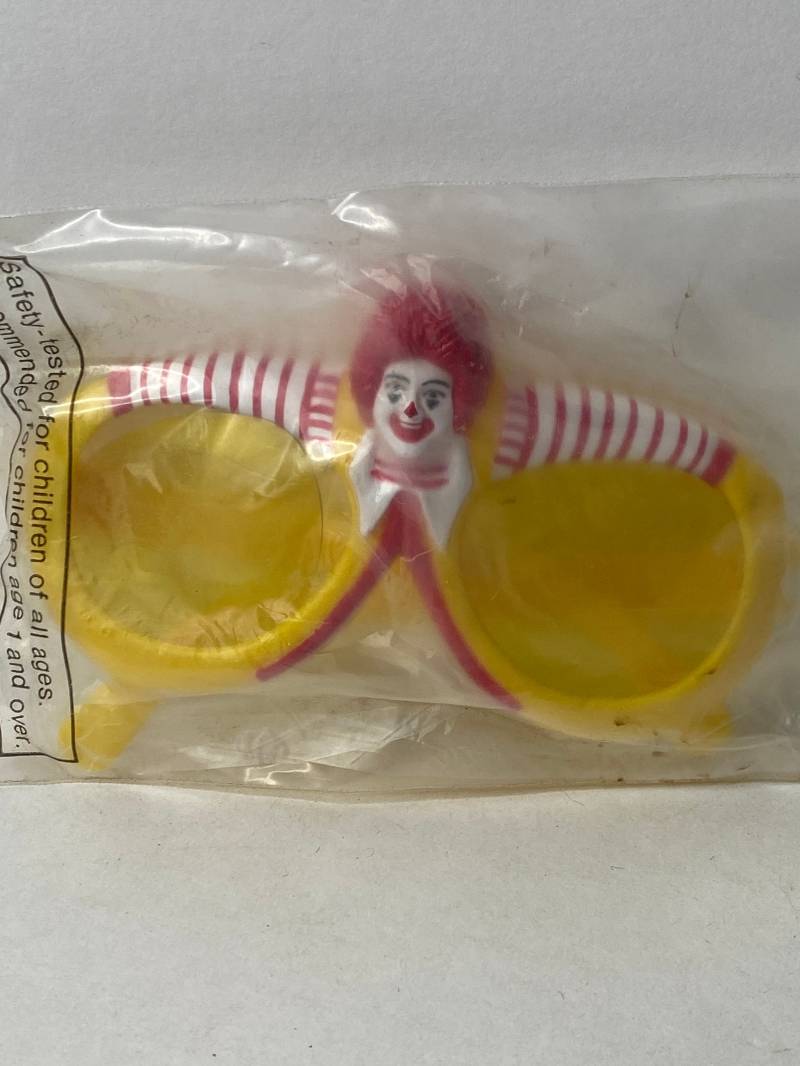 Cristronaldmcdonald Sonnenbrille 5 "Weit 1995 Neu in Tasche Happy Meal Spielzeug Cristronaldmcdonald Sonnenbrille 5 "Weit 1995 Neu in Tasche Happy Meal Spielzeug von silverliningtoys