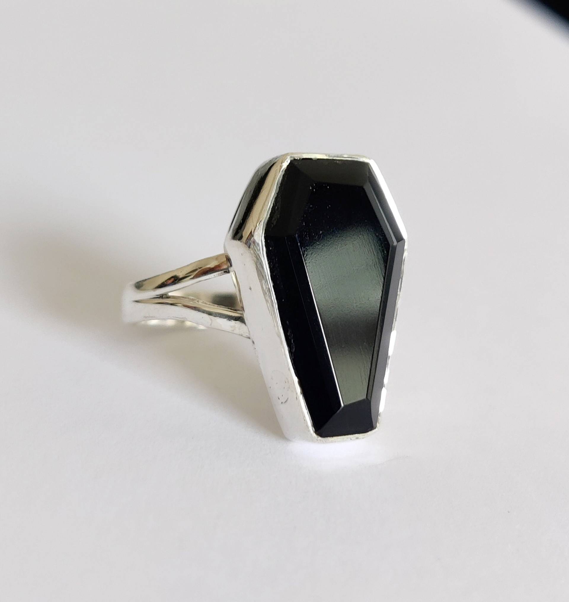 Schwarzer Onyx Ring, Massiver 925 Sterling Silber Handgemachter Sargring, Frauen Geschenk Boho Bandring, Für Sie von silverringstoreshop