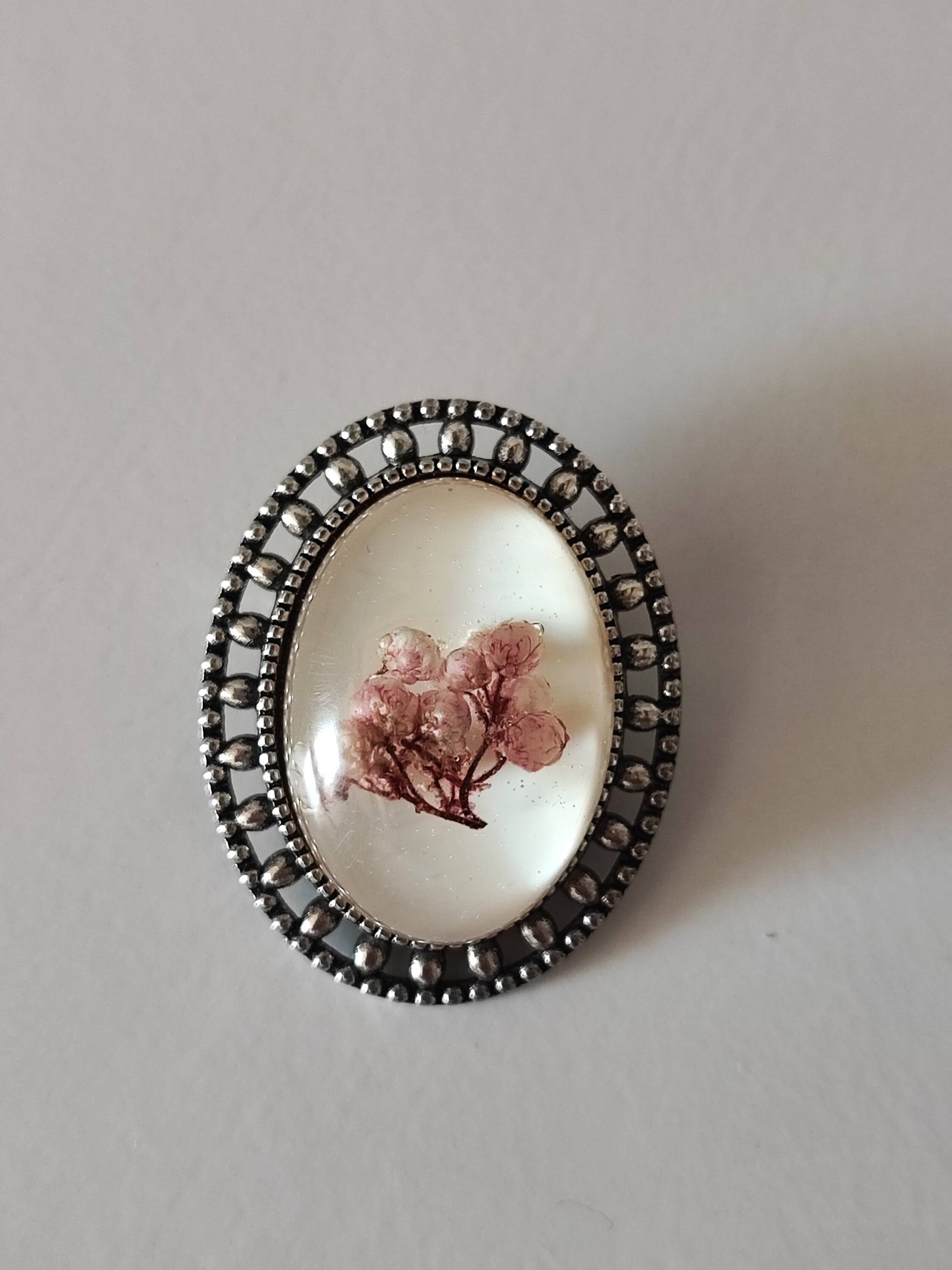 Brosche Resin Getrocknete Blumen Brosche Resin Getrocknete Blumen von silvianas
