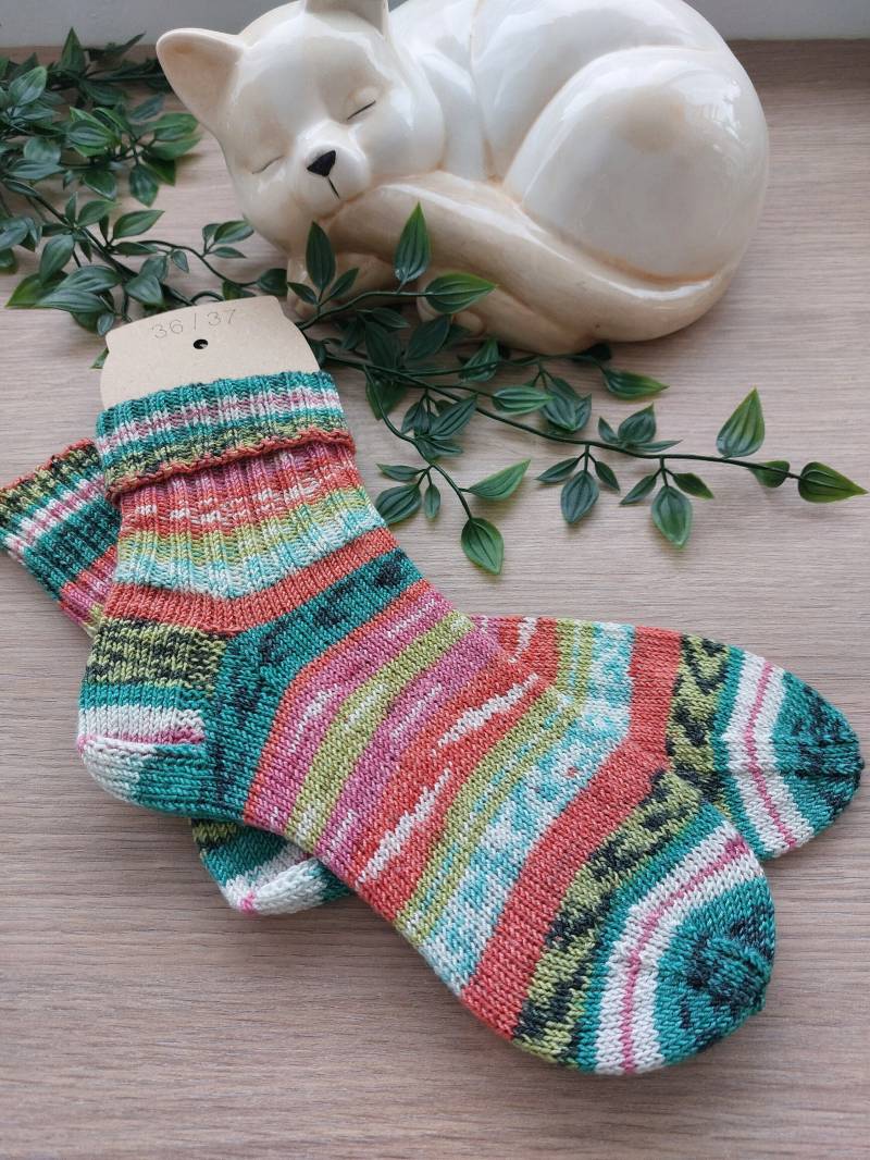 Handgestrickte Socken Aus Polyacryl, Gr. 36/37 von silviassockenland