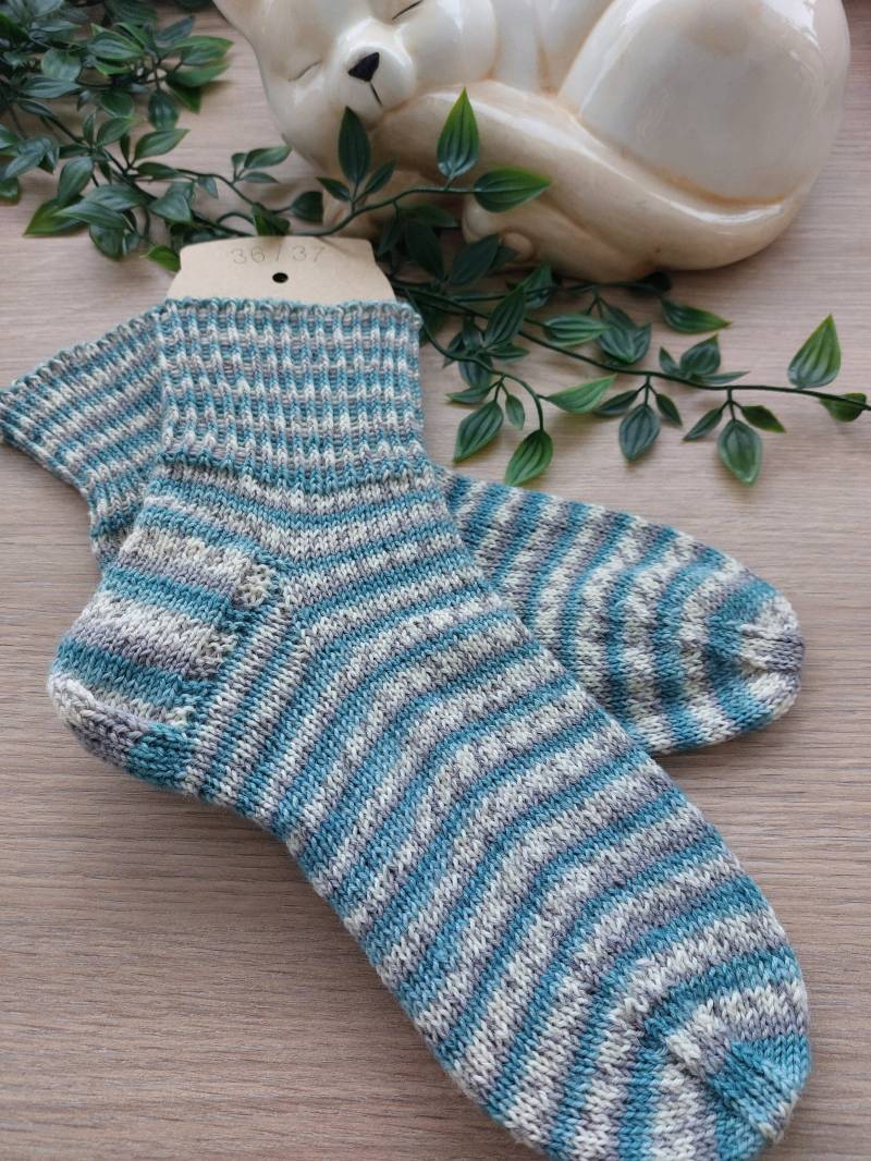 Handgestrickte Socken Aus Schurwolle, Gr. 36/37 von silviassockenland
