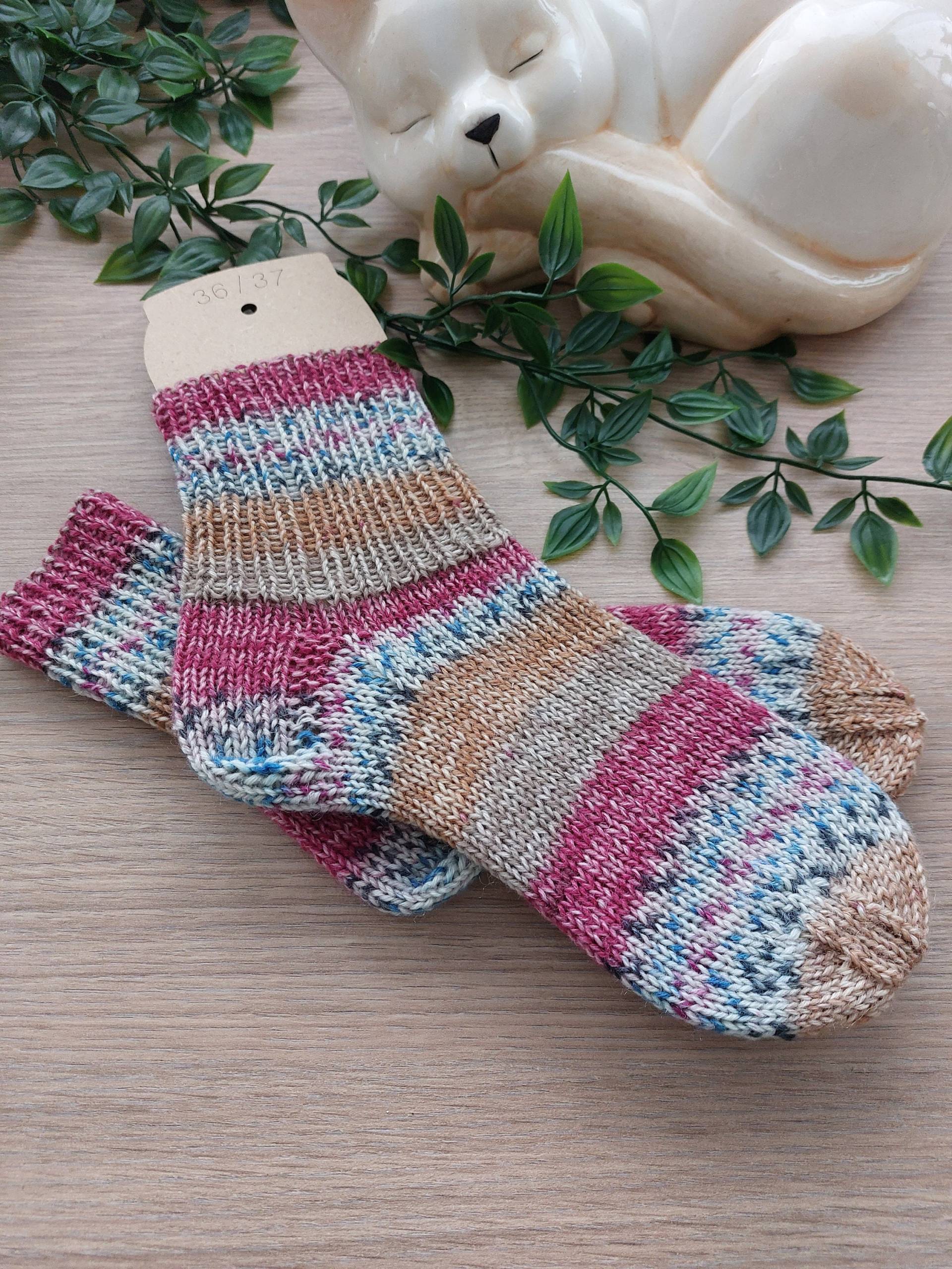 Handgestrickte Socken Aus Schurwolle, Gr. 36/37 von silviassockenland