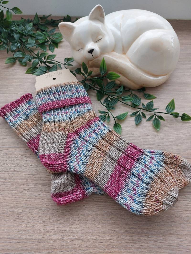 Handgestrickte Socken Aus Schurwolle, Gr. 38/39 von silviassockenland