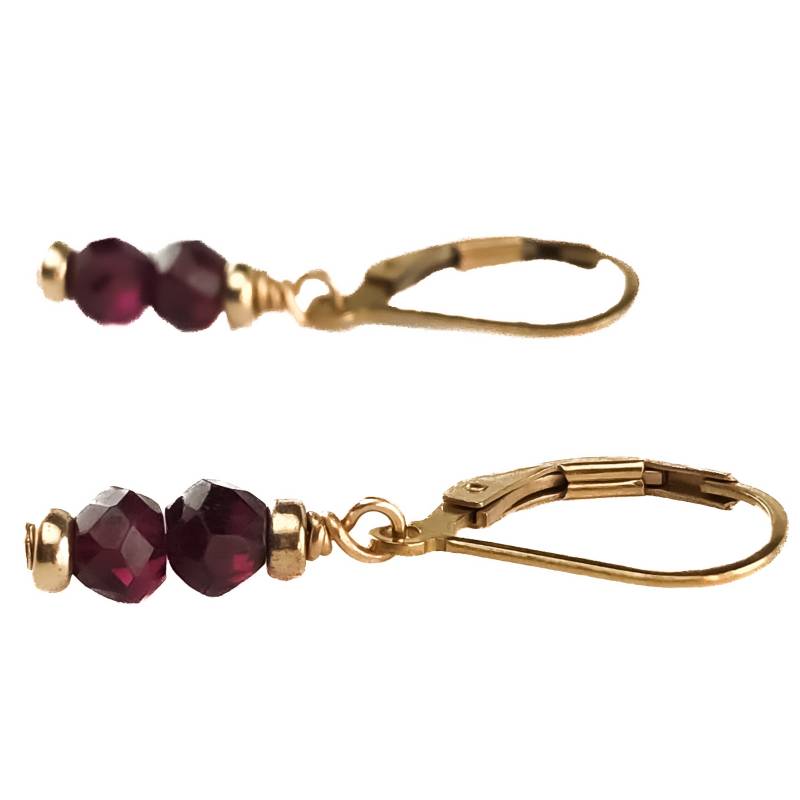 Kleine Granat Edelstein Perlen Ohrringe Mit 14Kt Gold Fill - Dark Red Nugget Ohrhänger Januar Geburtsstein Geschenk Zum 2 von simplegracesjewelry