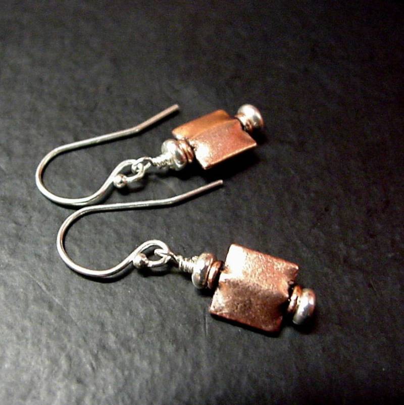 Metall Kupfer Ohrringe Mit Sterling Silber Perlen - Flache Quadrat Schmuck Geschenk Für Sie von simplegracesjewelry