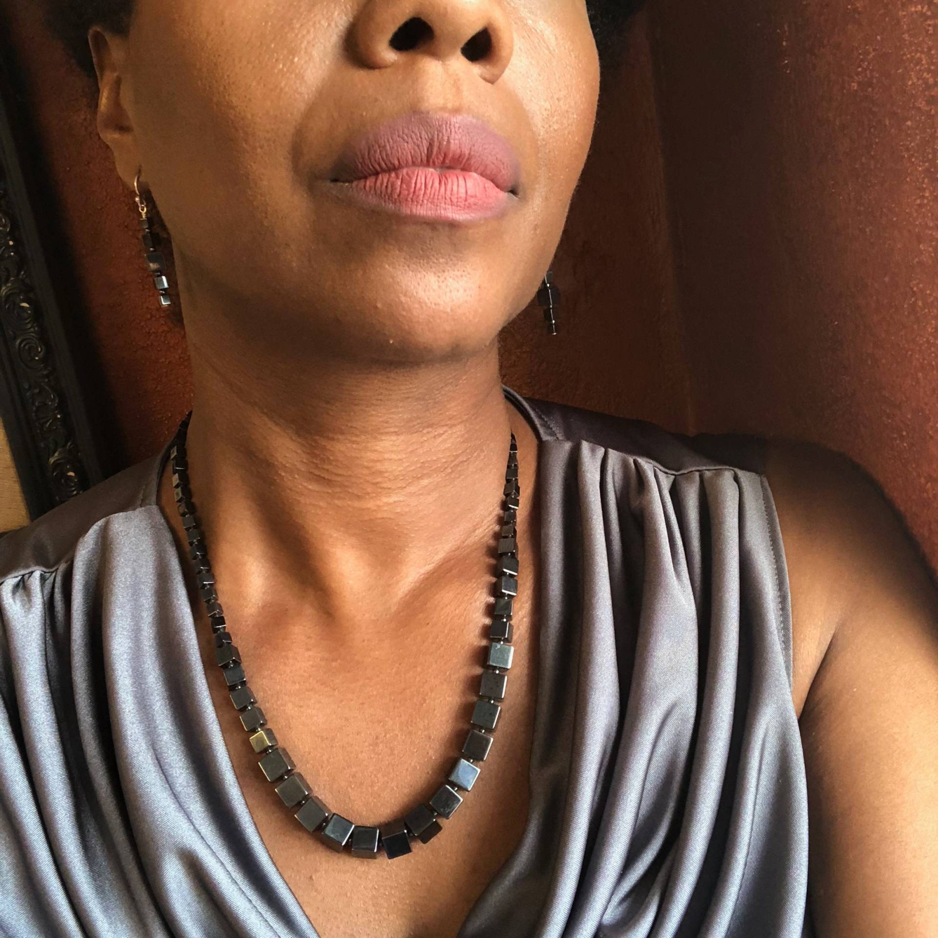 Quadrat Perlen Hämatit Halskette - Glänzende Graue Stein Sterling Silber Geschenkidee Zum 11. Jahrestag Für Die Frau von simplegracesjewelry