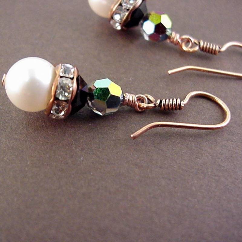 Schwarz-Weiß-Kristallperlenohrringe - Metallic Kristallperlenohrringe Hochzeitsjubiläum Geschenkidee Klare Strasssteine Kupfer von simplegracesjewelry