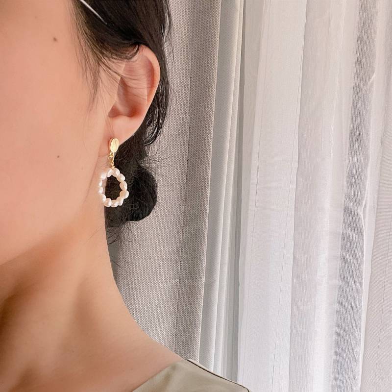 Hoop Barock Süßwasser Mini Perle | 925 Sterling Silber Ohrstecker Hochzeitsperlen French Style Süßwasserperle Gold Plattiert von simplepearlstudio