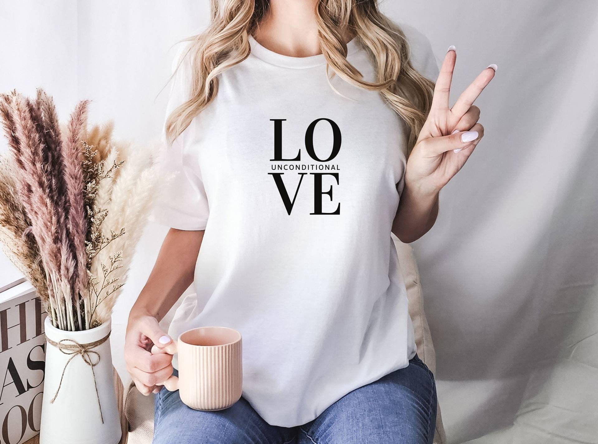 Unconditional Love Shirt, Meditation Spiritual Workout Mindset Minimalist Positive Shirt von simplforyou