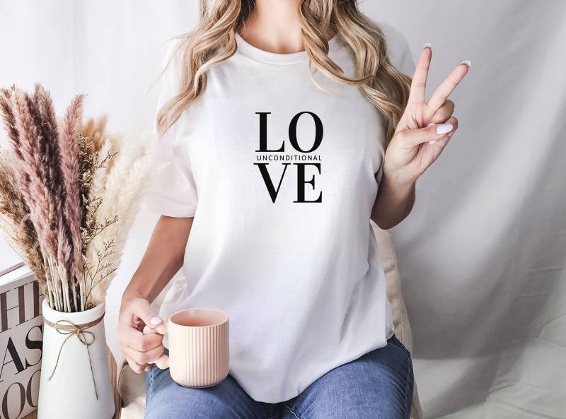 Unconditional Love Shirt, Meditation Spiritual Workout Mindset Minimalist Positive Shirt von simplforyou