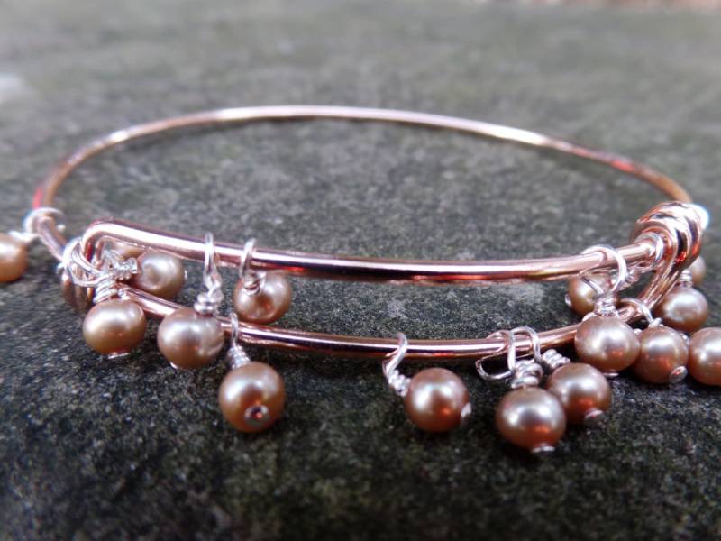 Verkauft Zurück Order Die "Lydia" Armband - Rose Gold Champagner Süßwasserperlen Auf Verstellbaren Armreif Befestigt Verkauft Zurück Order Die "Lydia" Armband - Rose Gold Champagner Süßwasserperlen Auf Verstellbaren Armreif Befestigt von simplibleu