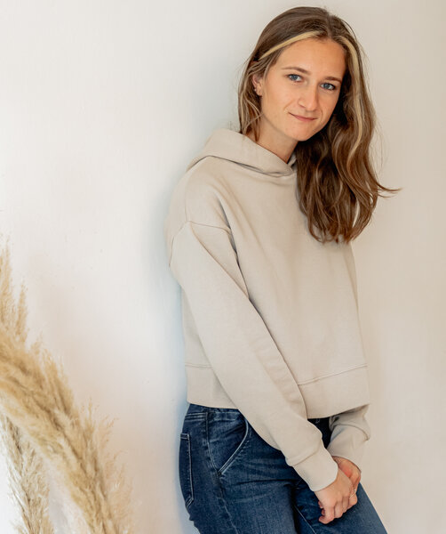 simply love it. Cropped Hoodie aus reiner Bio-Baumwolle von simply love it.