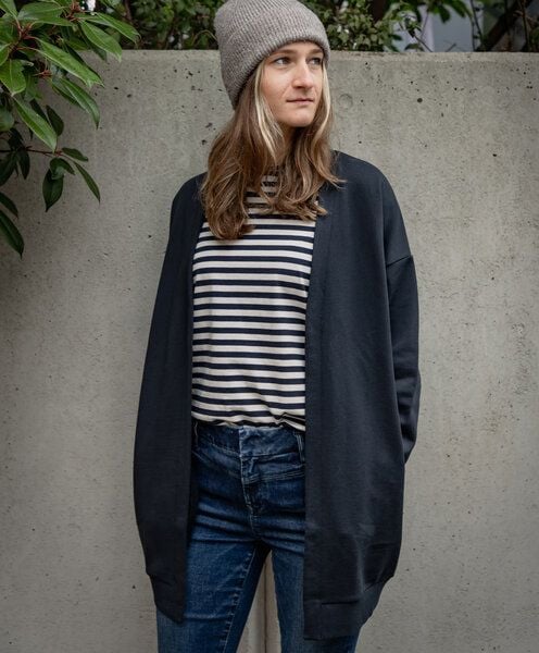 simply love it. Sweatjacke SANNE aus reiner Bio-Baumwolle von simply love it.