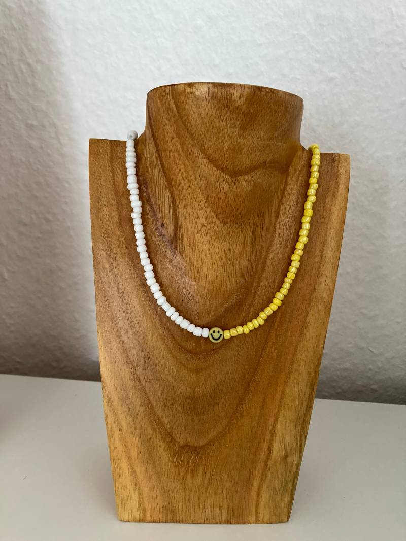 Smiley Kette von simplyperlene
