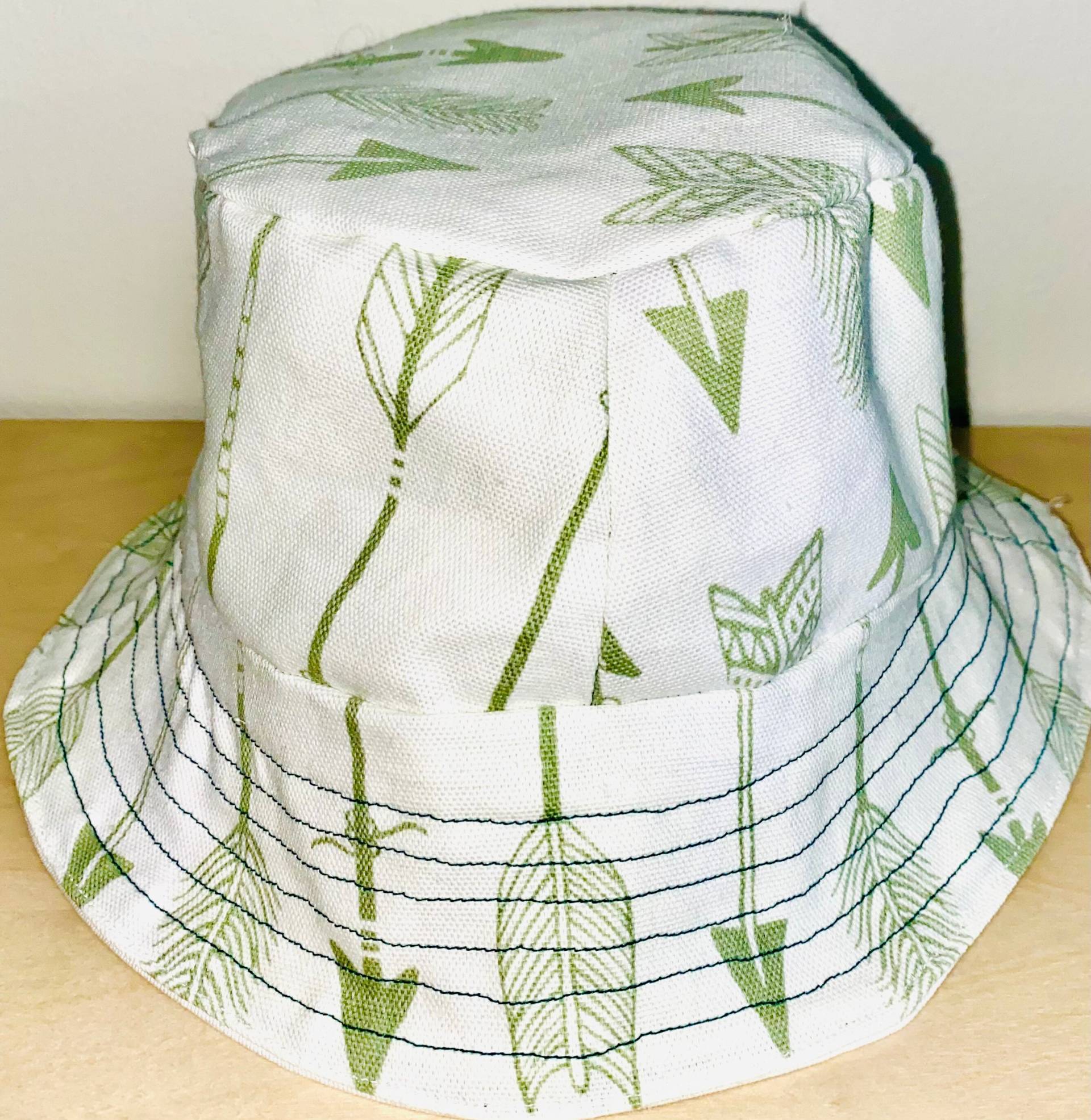Canvas Eimer Hut | Wendbare Grüne Pfeile Mütze Damen Sonnenhut Sommermütze Accessoires Eimermütze Für Frauen Canvas Eimer Hut | Wendbare Grüne Pfeile Mütze Damen Sonnenhut Sommermütze Accessoires Eimermütze Für Frauen von simplysewnbylillie