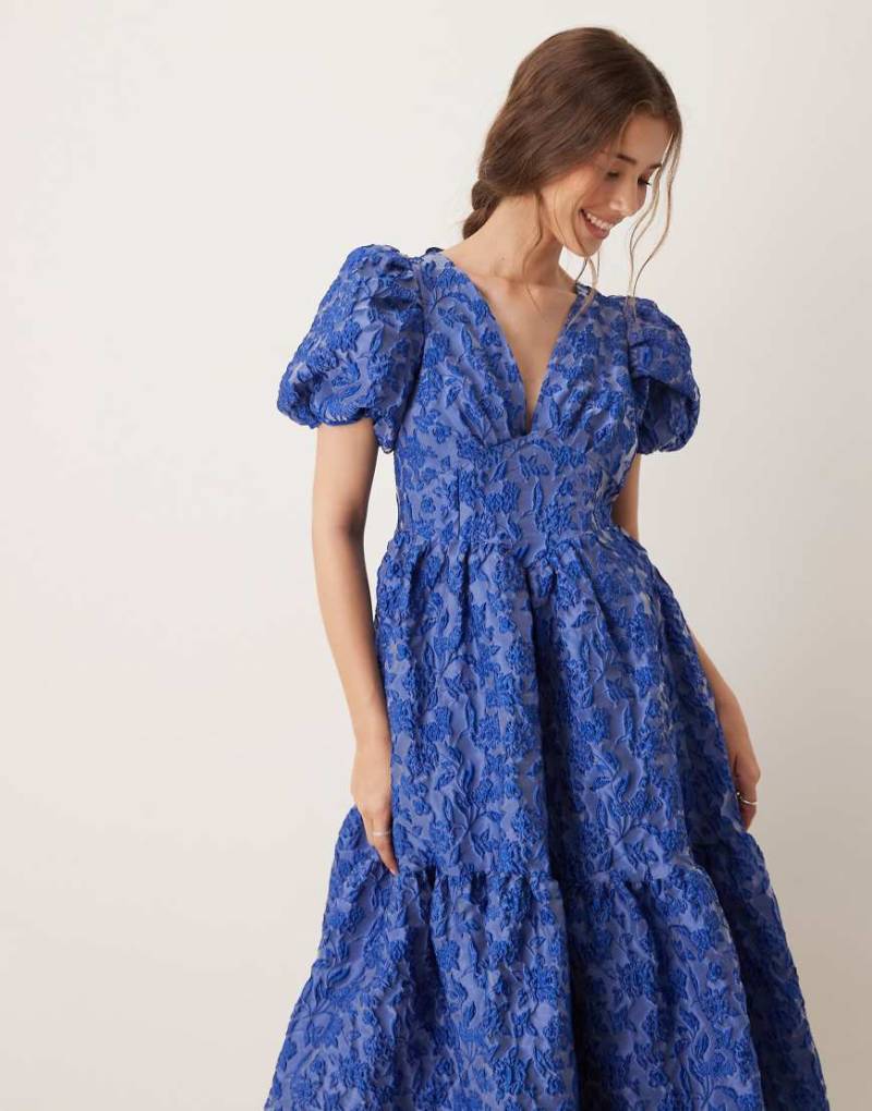 Sister Jane - Jacquard-Midaxikleid in Kobaltblau mit Puffärmeln von sister jane