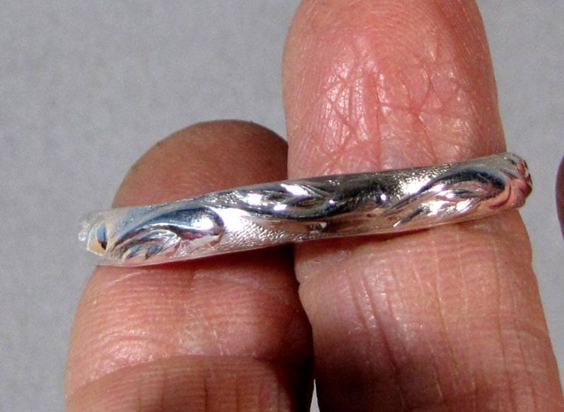 Anmutige Baby Manschette in Sterling Silber Für Neugeborene Bis Ein Jahr Alt Anmutige Baby Manschette in Sterling Silber Für Neugeborene Bis Ein Jahr Alt von sistersilver