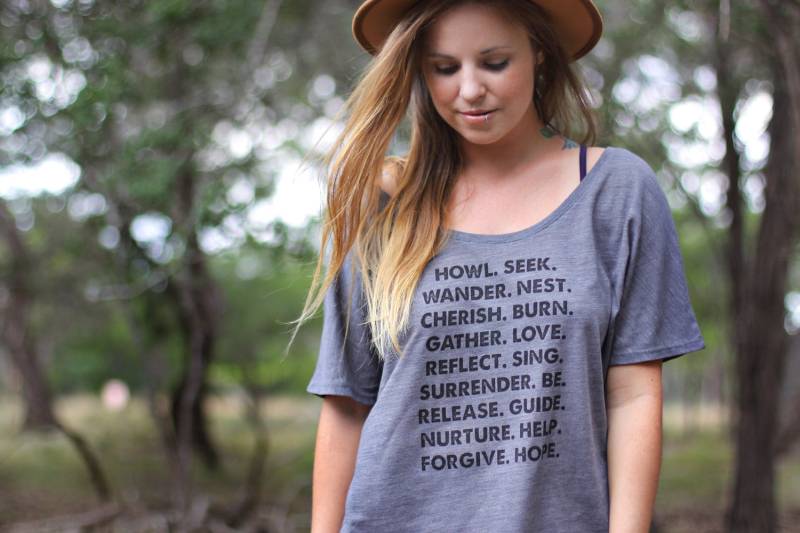 Way Of Life Slouchy T-Shirt, Skyline-Fieber, Inspiriertes Leben, Handbedrucktes T-Shirt Way Of Life Slouchy T-Shirt, Skyline-Fieber, Inspiriertes Leben, Handbedrucktes T-Shirt von skylinefever