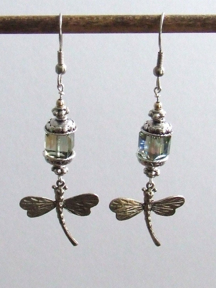 Wunderschöne Kristall Und Silber Libelle Laterne Ohrringe von skyzdesignco