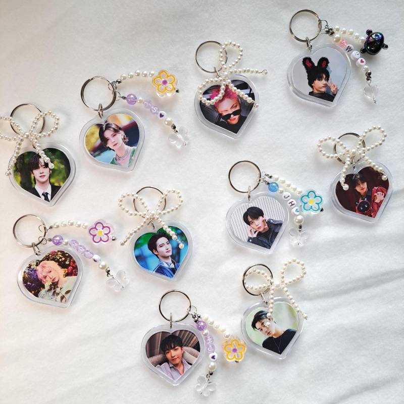 Perle Acryl Schlüsselanhänger Kpop Merch Schmuck Y2K Kokette Ateez Atz Konzert Atiny Hongjoong Seonghwa Mingi Yunho Yeosang Jongho Wooyoung San von skzoosaurus