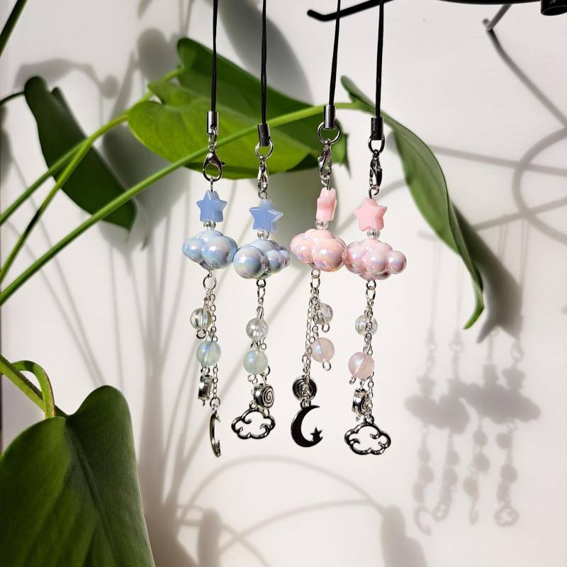 Y2K Schlüsselanhänger Kokette Schmuck Traumkern Cottagecore Wolken Regen Regnerwetter Perlen Perlenanhänger Wolke Bewölkt von skzoosaurus