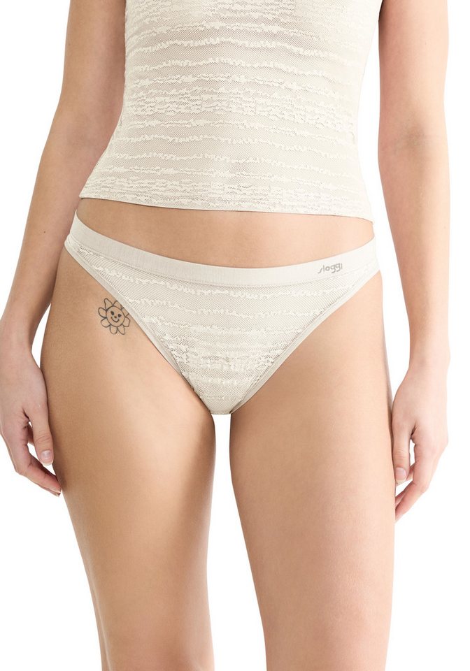sloggi String FREE Evolve super weich, dehnfähig, Spitzendetails von sloggi