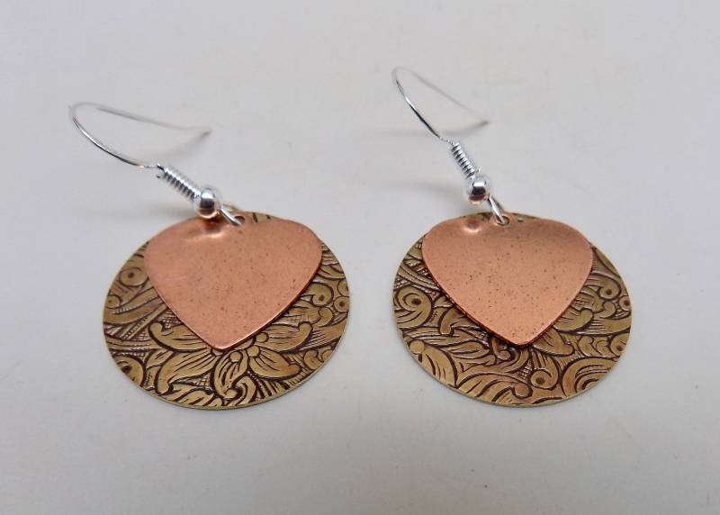 Gemischte Ohrringe Aus Metall. Herz Ohrringe von slotzkin