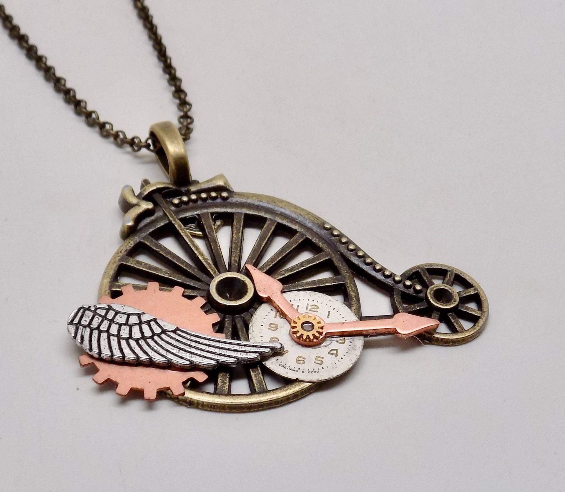 steampunk Fahrrad Anhänger Engelsflügel, Uhr-Gesicht, Zahnräder von slotzkin