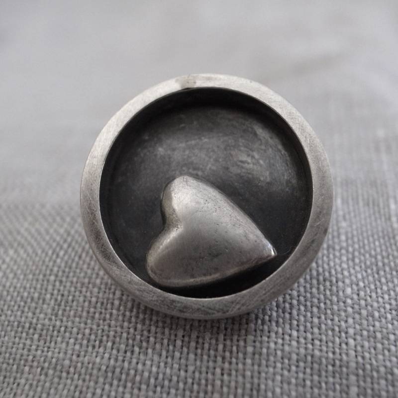 Kreis-Herz-Pin - Sterling Silber von slradornments