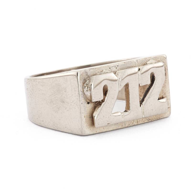 212 Ring von snashjewelry