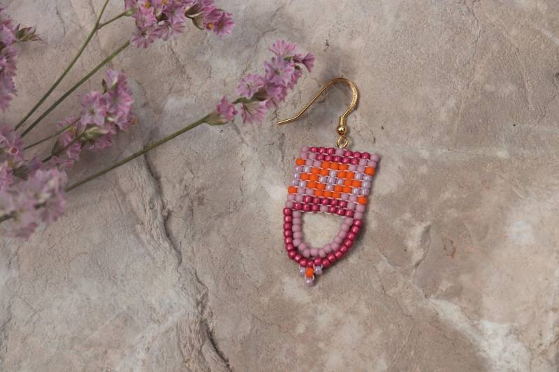 Handgemachte Perlenohrringe, Gewebte Ohrringe Mit Blumenmuster von socalledstitchesShop