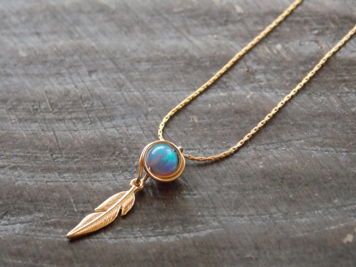 Feder Halskette, Gold Filled Blatt Zierliche Einzigartige Opal Halskette Feder Halskette, Gold Filled Blatt Zierliche Einzigartige Opal Halskette von sofisjewelrystore