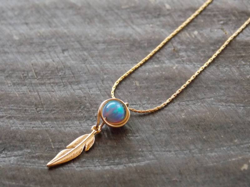 Feder Halskette, Gold Filled Blatt Zierliche Einzigartige Opal Halskette Feder Halskette, Gold Filled Blatt Zierliche Einzigartige Opal Halskette von sofisjewelrystore
