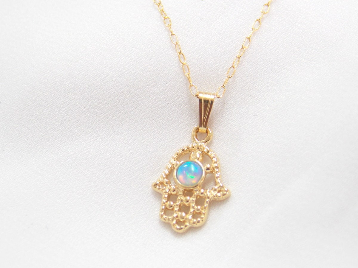 Gold Filled Hamsa Halskette Opal Schutz Schmuck Gold Filled Hamsa Halskette Opal Schutz Schmuck von sofisjewelrystore
