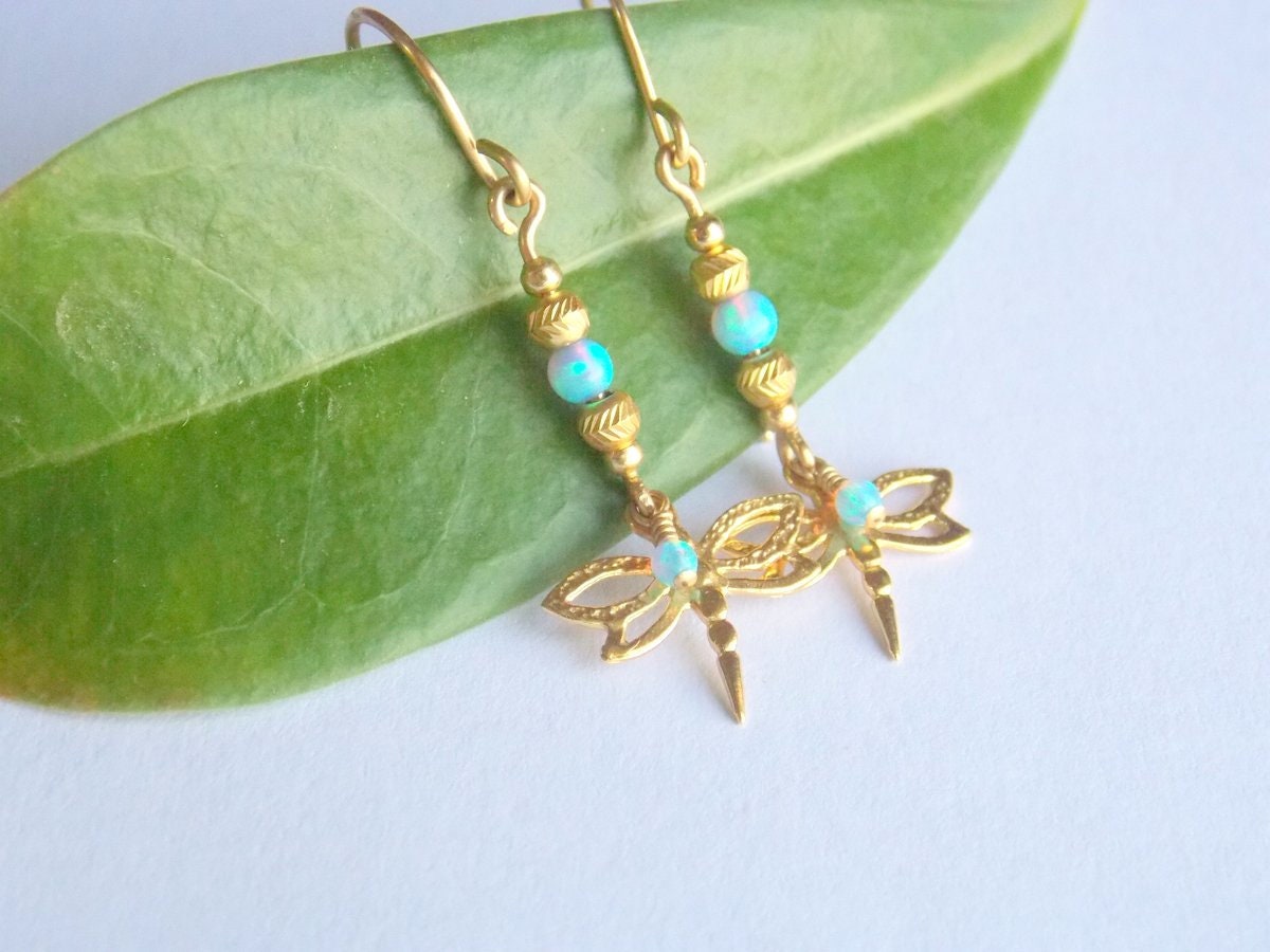 Gold Gefüllt Opal Libelle Ohrringe Gold Gefüllt Opal Libelle Ohrringe von sofisjewelrystore