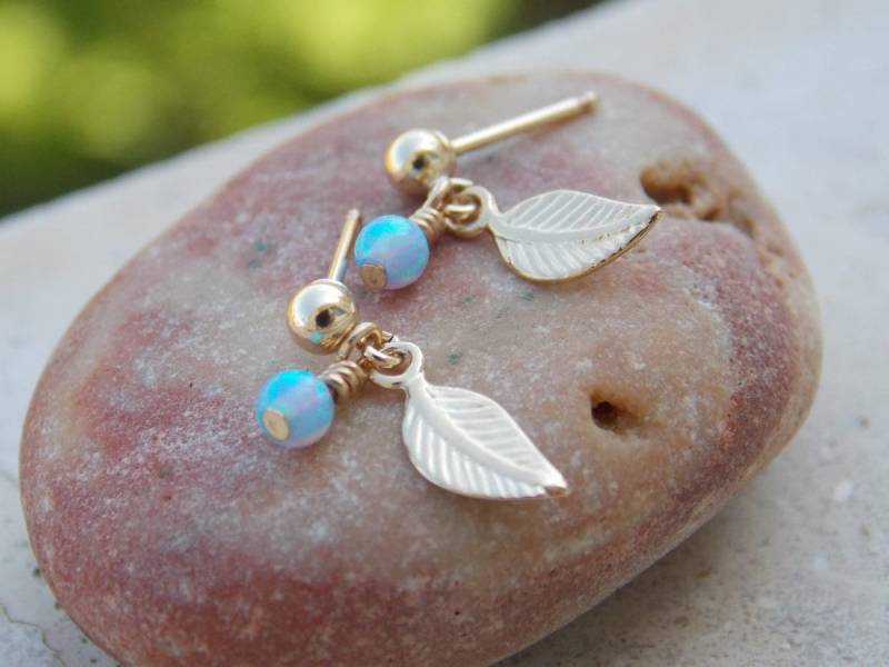 Gold Gefüllte Opal Ohrstecker, Blatt Charme Ohrstecker Gold Gefüllte Opal Ohrstecker, Blatt Charme Ohrstecker von sofisjewelrystore