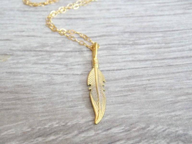 Gold Filled Feder-Anhänger-Halskette Delikater Stil von sofisjewelrystore