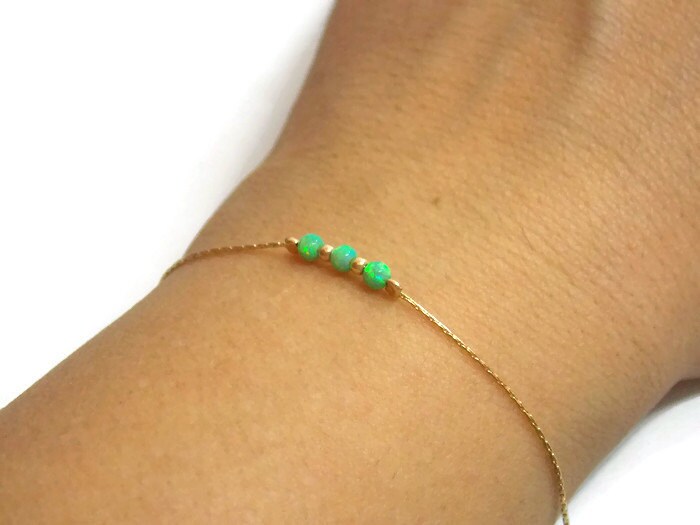 Grün Opal Armband, Perlenarmband, Minimale Gold Kleine Opalschmuck Grün Opal Armband, Perlenarmband, Minimale Gold Kleine Opalschmuck von sofisjewelrystore