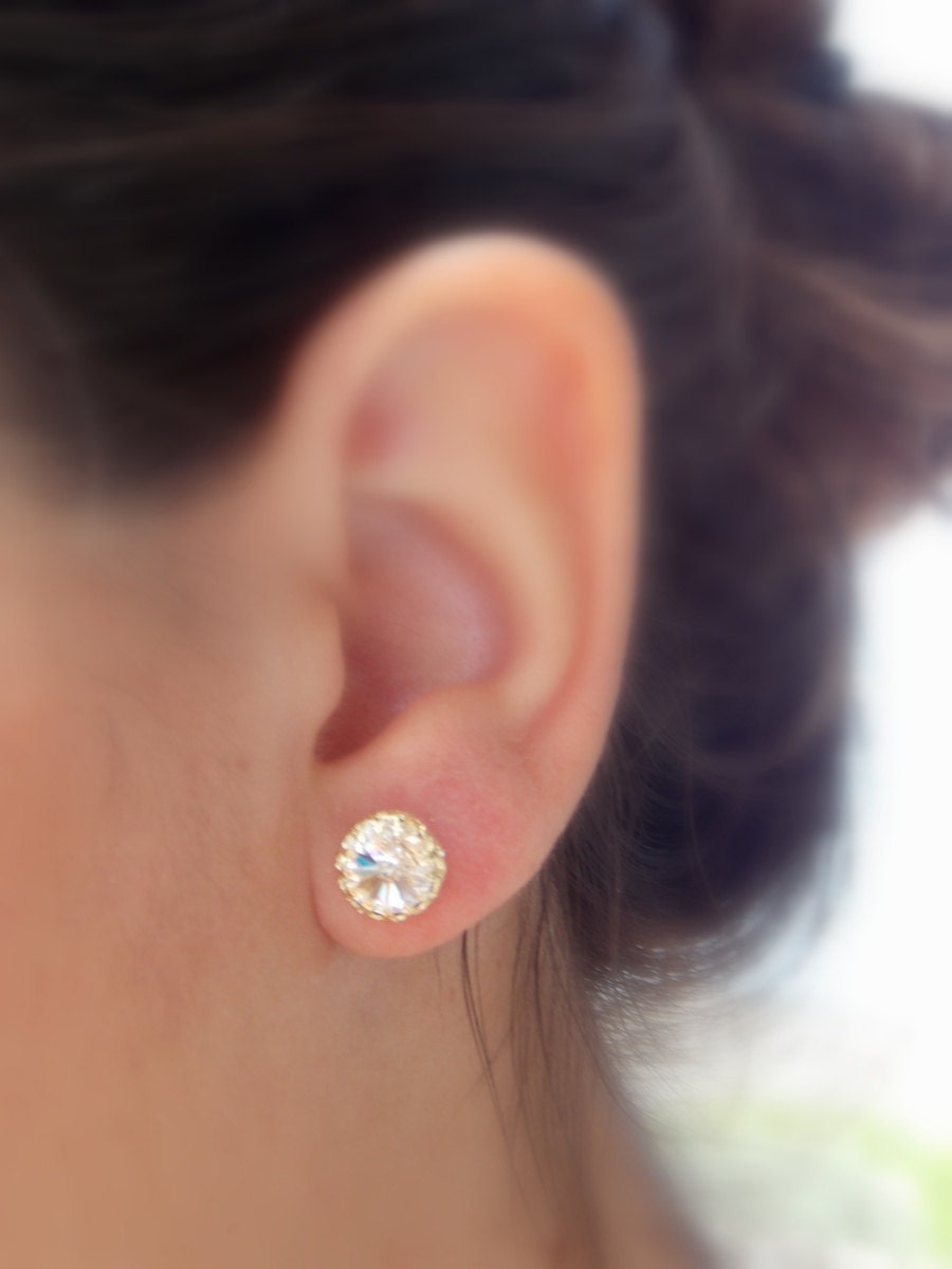 Klare Swarovski Ohrstecker - Goldfarbene Kronen-Fassung, Vintage-stil von sofisjewelrystore