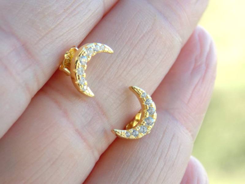 Kubikzirkonia Mond Ohrstecker Vergoldetes Sterlingsilber von sofisjewelrystore