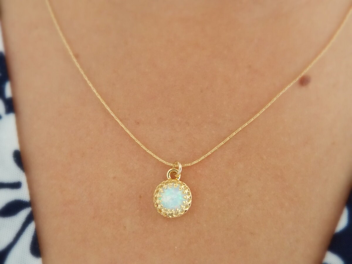 Weißer Opal Gold Gefüllt Necklacae - Opalschmuck Kette Opal Halskette Krone-Einstellung Oktober Geburtstag Krone-Lünette Weißer Opal Gold Gefüllt Necklacae - Opalschmuck Kette Opal Halskette Krone-Einstellung Oktober Geburtstag Krone-Lünette von sofisjewelrystore