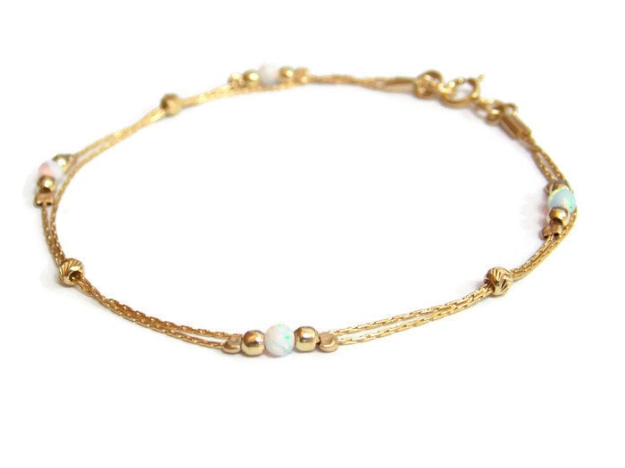 Weißes Opal Armband, Perlen Minimal Gold Winziges Schmuck Weißes Opal Armband, Perlen Minimal Gold Winziges Schmuck von sofisjewelrystore
