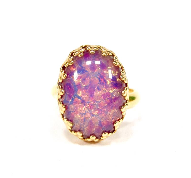 Feueropal Gold Rot Ring Größenverstellbar Opal Oval Handgemachter Glasstein 1960S Feueropal Handmade in Cologne von sohominussoho