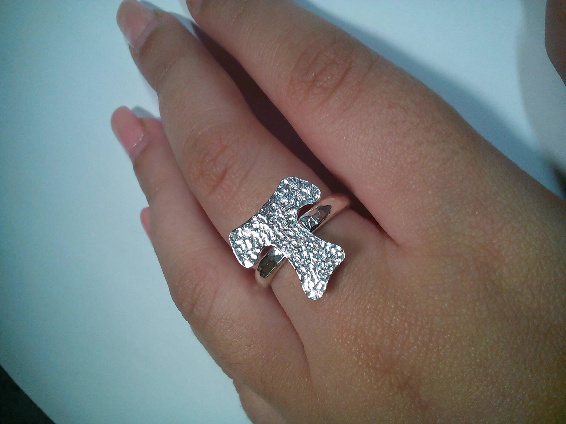 925 Silber Gehämmert Ring Mit Tau Kreuz 925 Silber Gehämmert Ring Mit Tau Kreuz von soloargento