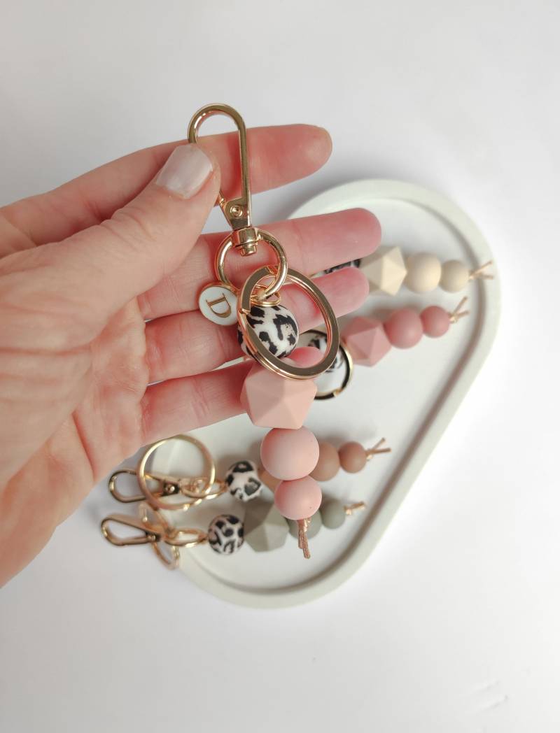 Personalisierter Schlüsselanhänger Leopard | Taschenanhänger - Adventskalender Füllung & Kleines Weihnachtsgeschenk Für Frauen von soluandme