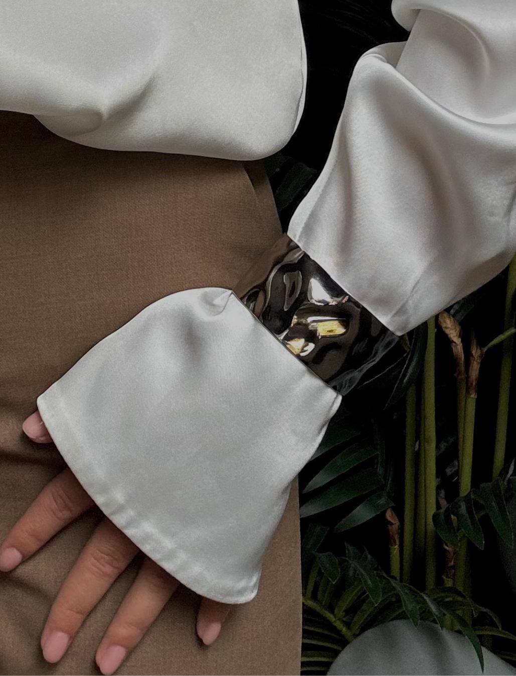 Adjustable Silver Cuff Bracelet - Unisex Minimalist Jewelry For Daily Wear von solynebijoux