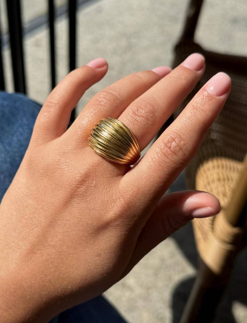 Chunky Gold Dome Ring - Adjustable Open Stainless Steel Band, Waterproof Non Tarnish Statement Ring, Cocktail Jewelry Gift von solynebijoux