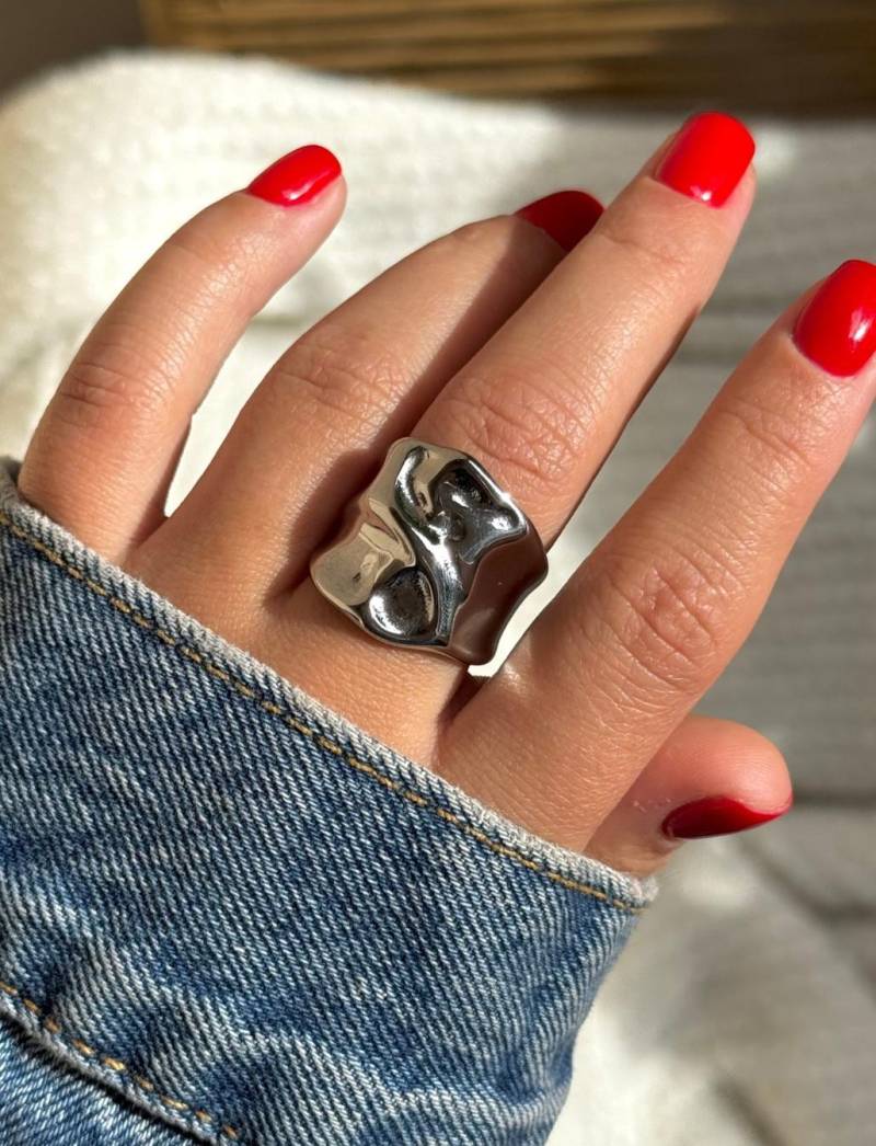 Chunky Stainless Steel Statement Ring, Unique Open Wave Design - Unisex Band For Men & Women, Hypoallergenic & Water-Resistant von solynebijoux