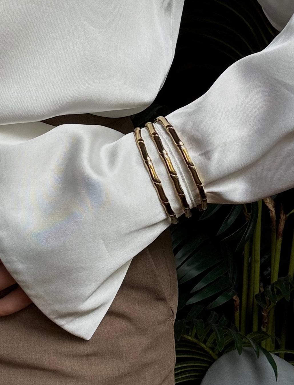 Triple Band Gold Cuff Bracelet - Real Plated Stainless Steel Adjustable Bracelet, Minimalist Bangle For Women & Men von solynebijoux